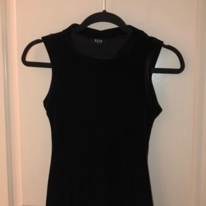 Sleeveless Velvet Black Mini Dress